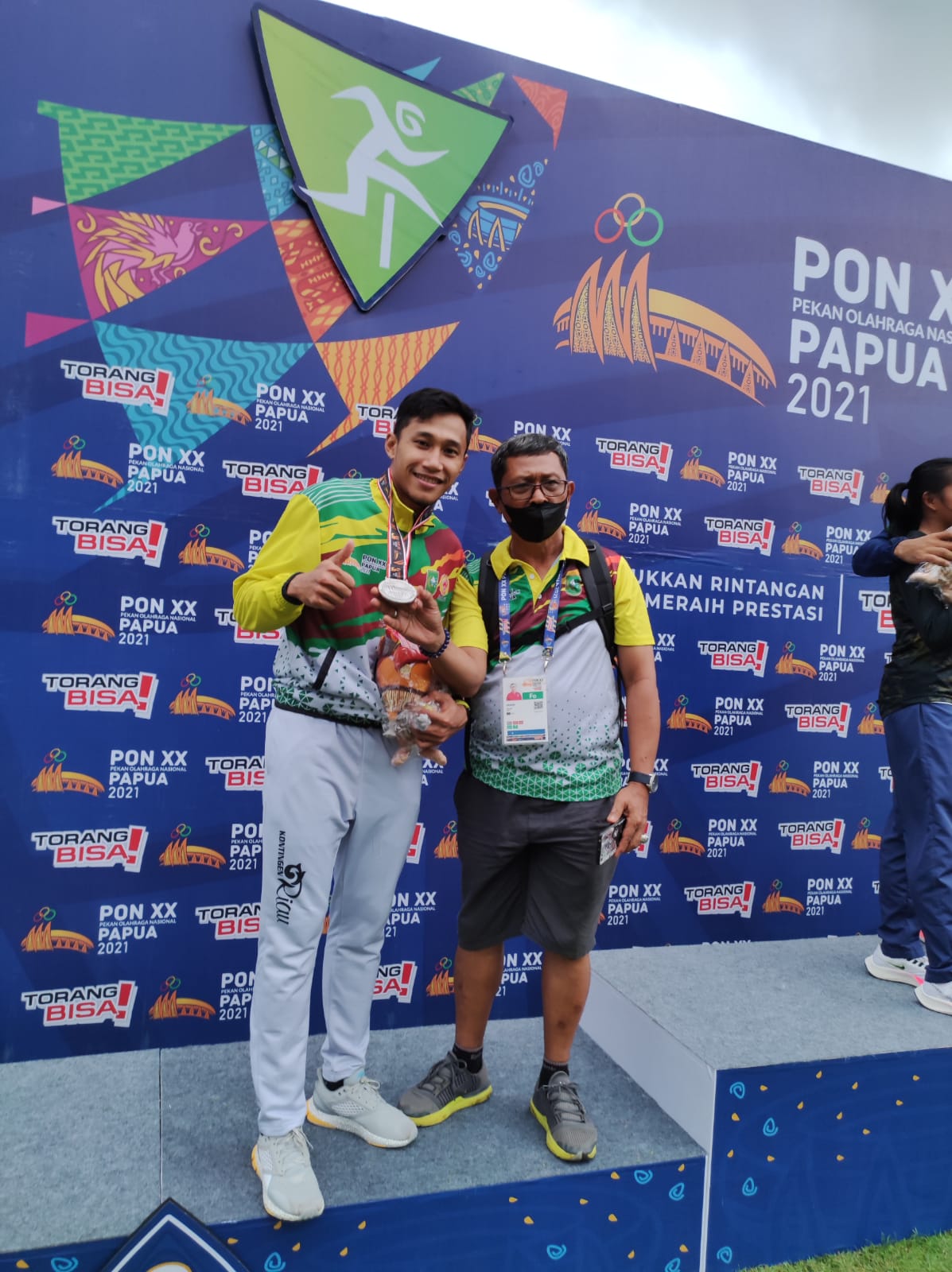 Tampil Perdana di PON, Atlet Atletik Riau Hirzan Rahmadon Raih Perak