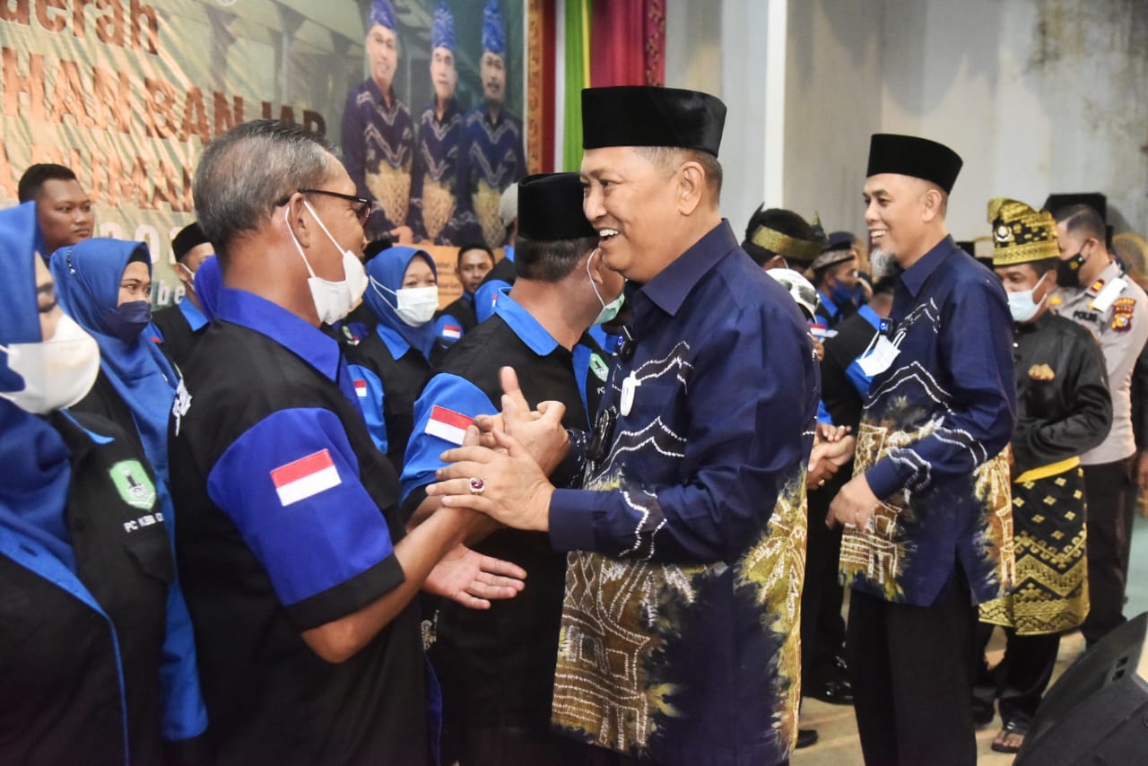 Lantik Pengurus Dumai, Syamsudin Uti Himbau KBB Jaga Kerukunan