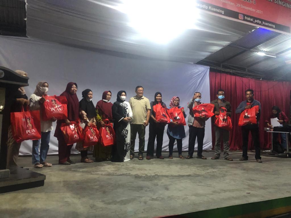 Reses Anggota DPRD Kuansing Juniwarti, Warga Minta Perbaikan Jalan