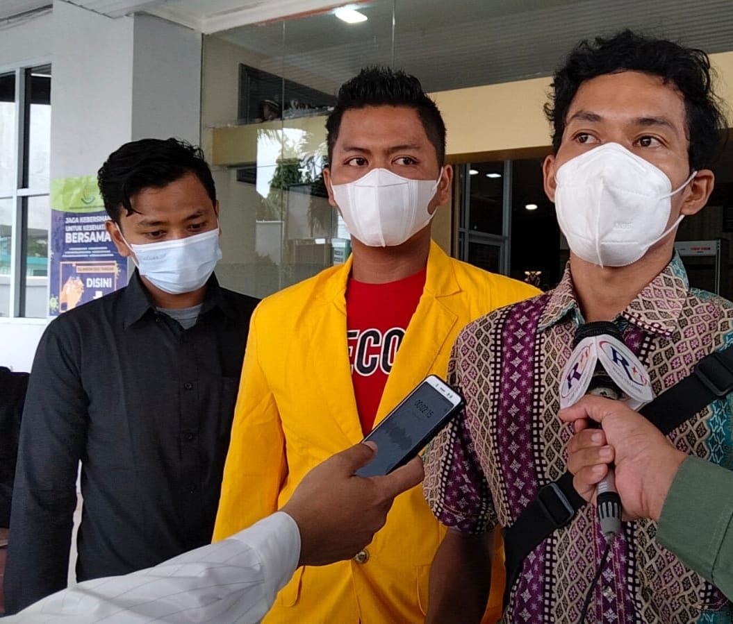 Tak Hanya Mahasiswa UNRI, Mahasiswa Unilak Riau Buru Politisi IA