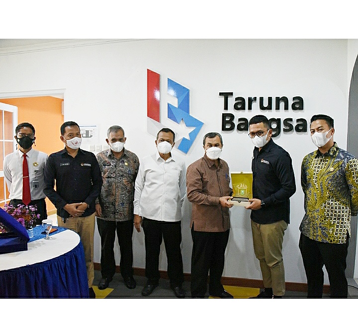 MoU dengan LPTTK, Gubri Ingat  Masa-masa Sulit Saat Sekolah