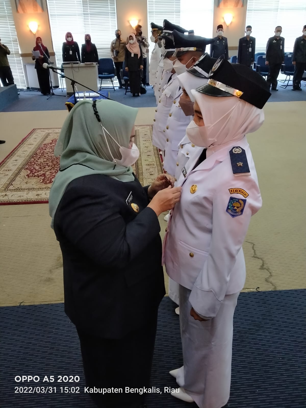Lantik 147 Pejabat, Bupati  Kasmarni Minta ASN Kerja Ikhlas Tak Kenal Lelah