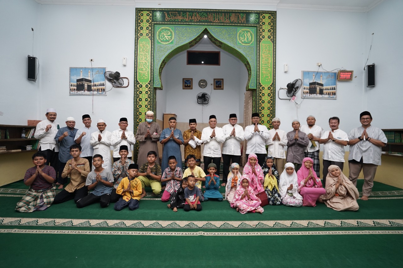 Safari Ramadhan UIR Wujud Tanggung Jawab Sosial pada Masyarakat