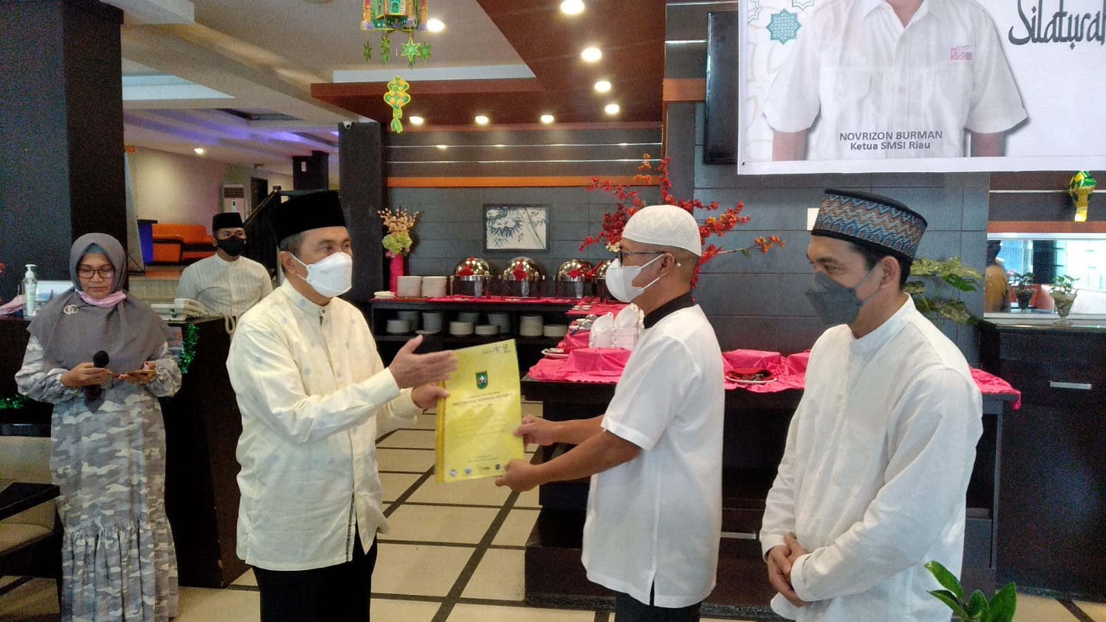 Silaturahmi dengan Pengurus SMSI, Gubri Harap Covid di Riau Turun Usai Lebaran