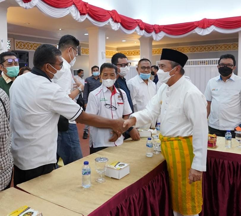 Kumpulkan Pengusaha Sawit, Gubri Surati Jokowi