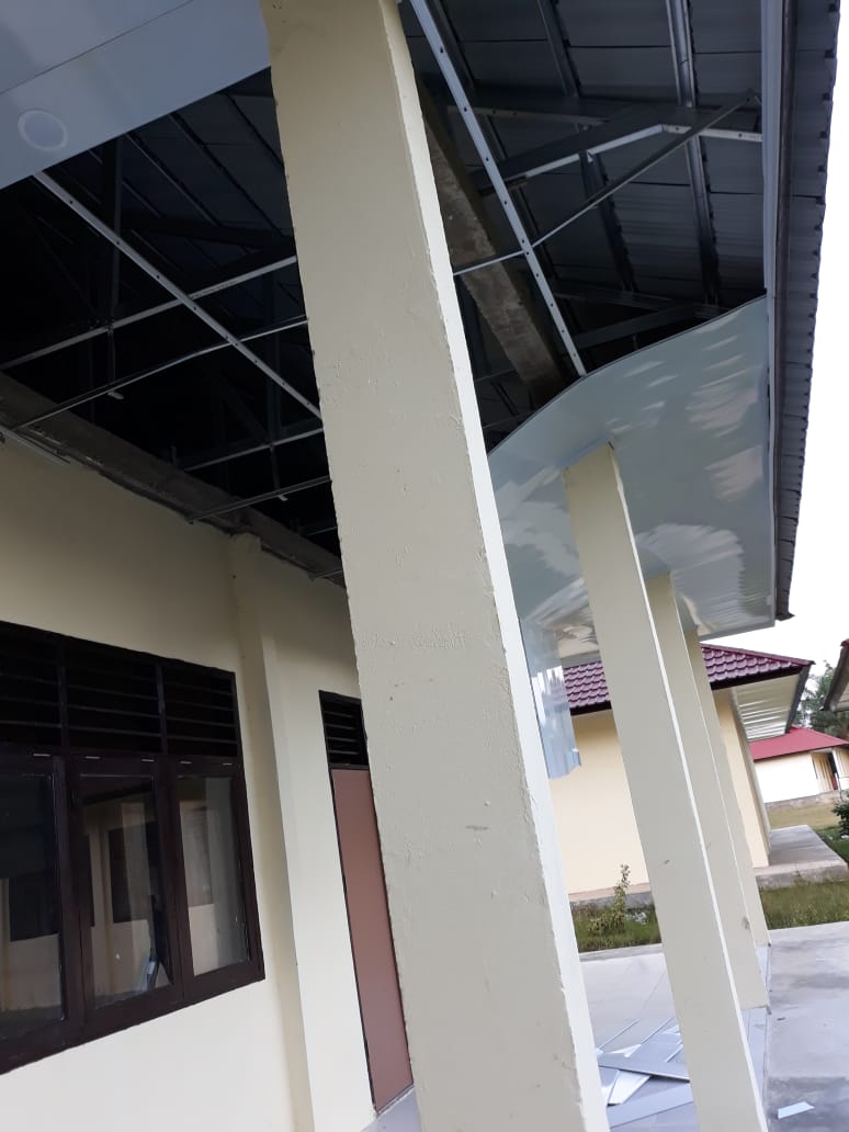 Baru Dibangun, Plafon Ruangan SMP N 2 Hulu Kuantan Roboh
