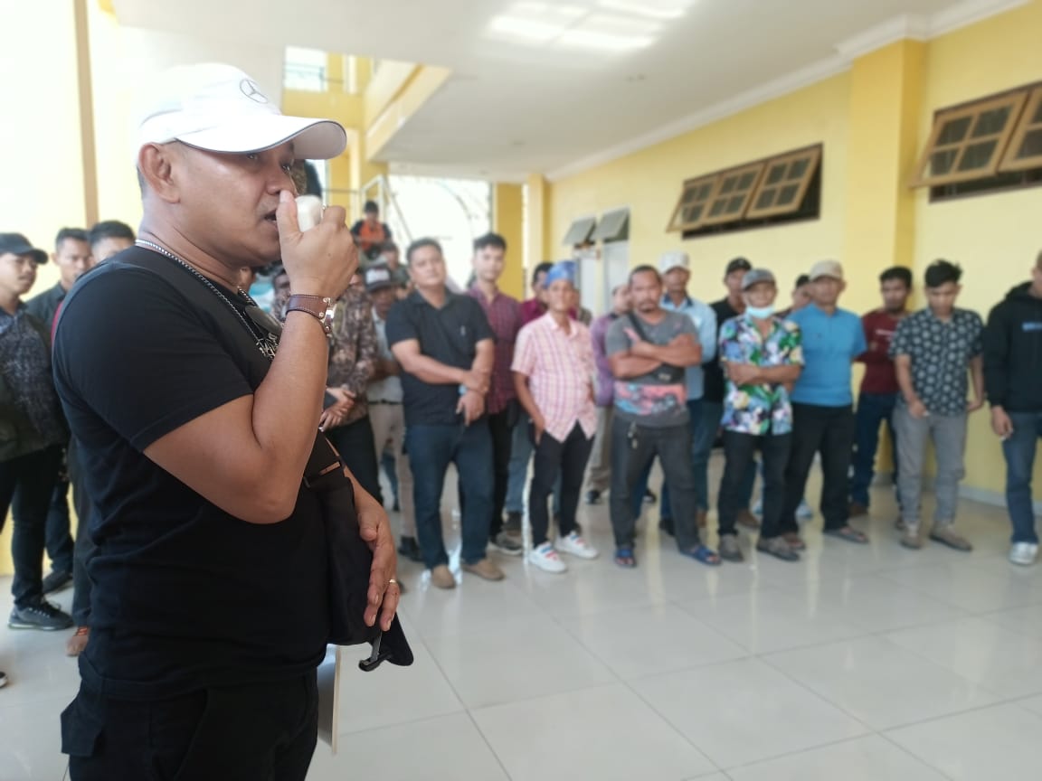 Aksi Unjuk Rasa Kebablasan,  Chaidir: Hormati Pemimpin, dan Jangan Intervensi Hukum