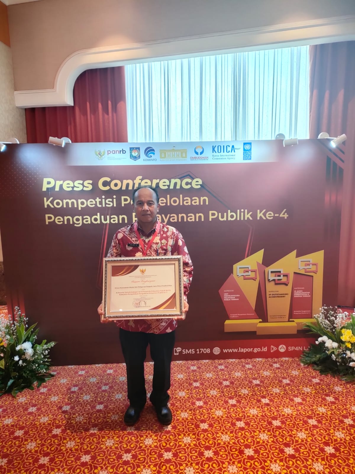 DPMPTSP Riau Raih Predikat 15 Terbaik Kategori Unit Pengelola Pelayanan Publik