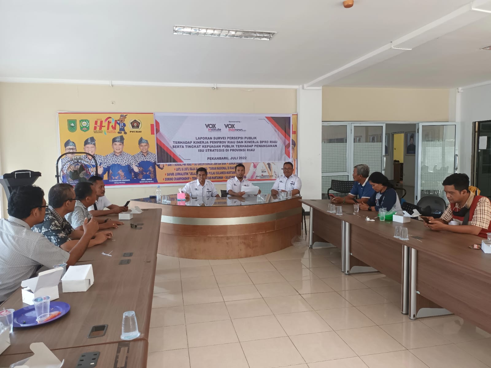 VOXinstitute Rilis Hasil Survei Kinerja Pemprov Riau dan DPRD Riau