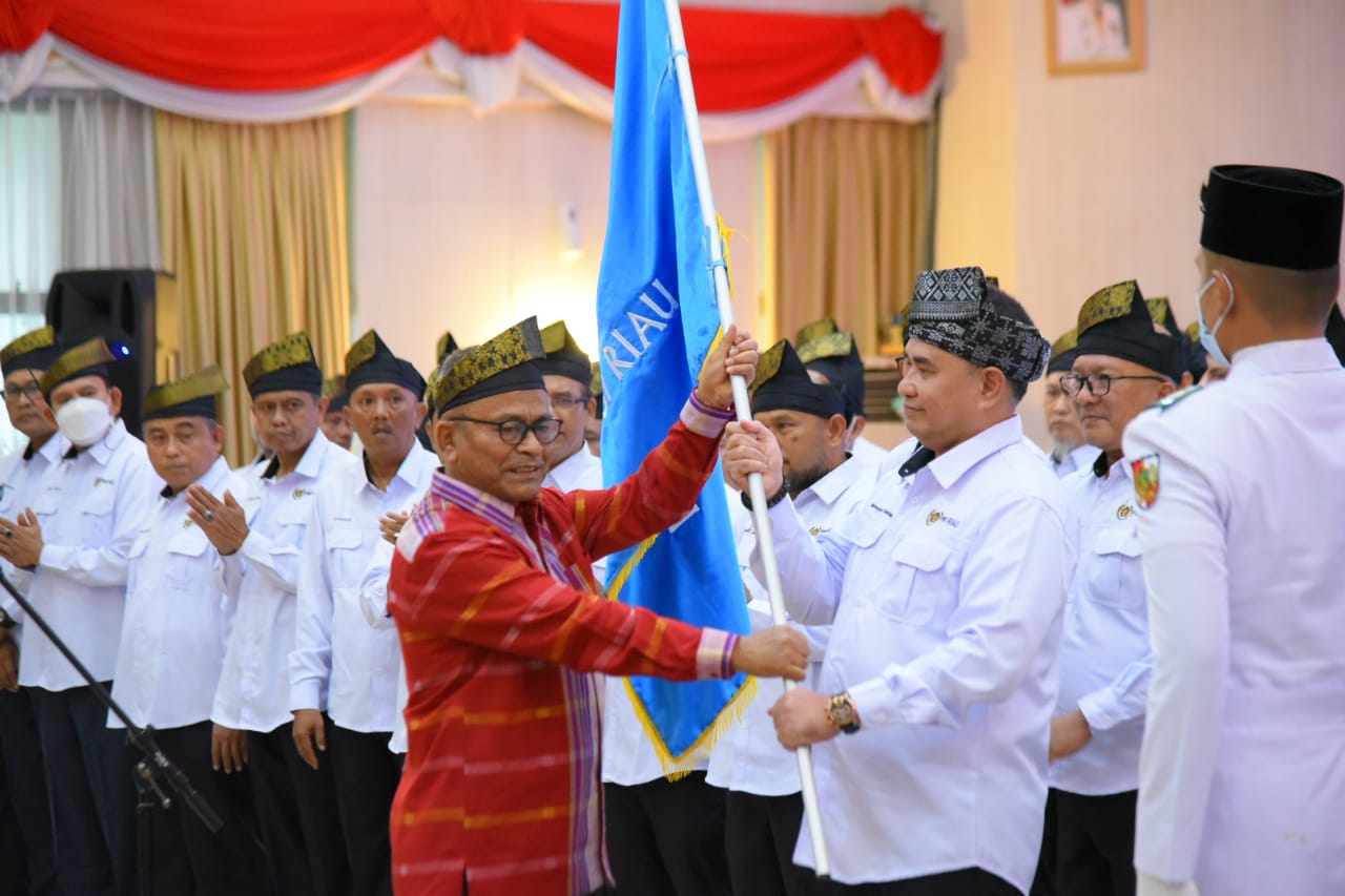 Pengurus PWI Riau Masa Bakti 2022-2027 Dilantik, Ini Harapan Gubernur Riau