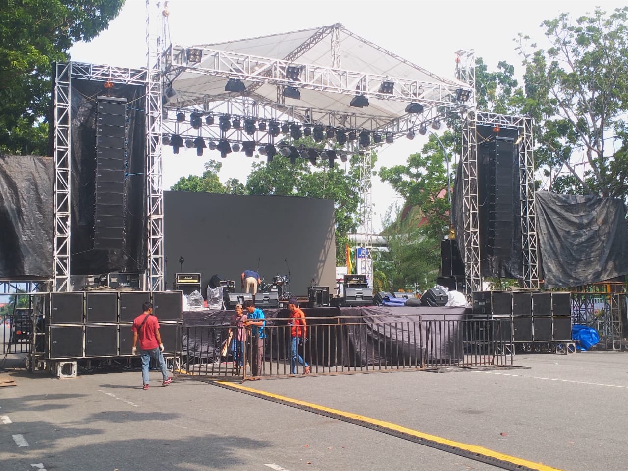 Meriahkan Hari Jadi Riau, Band Armada Tampil di Pekanbaru 