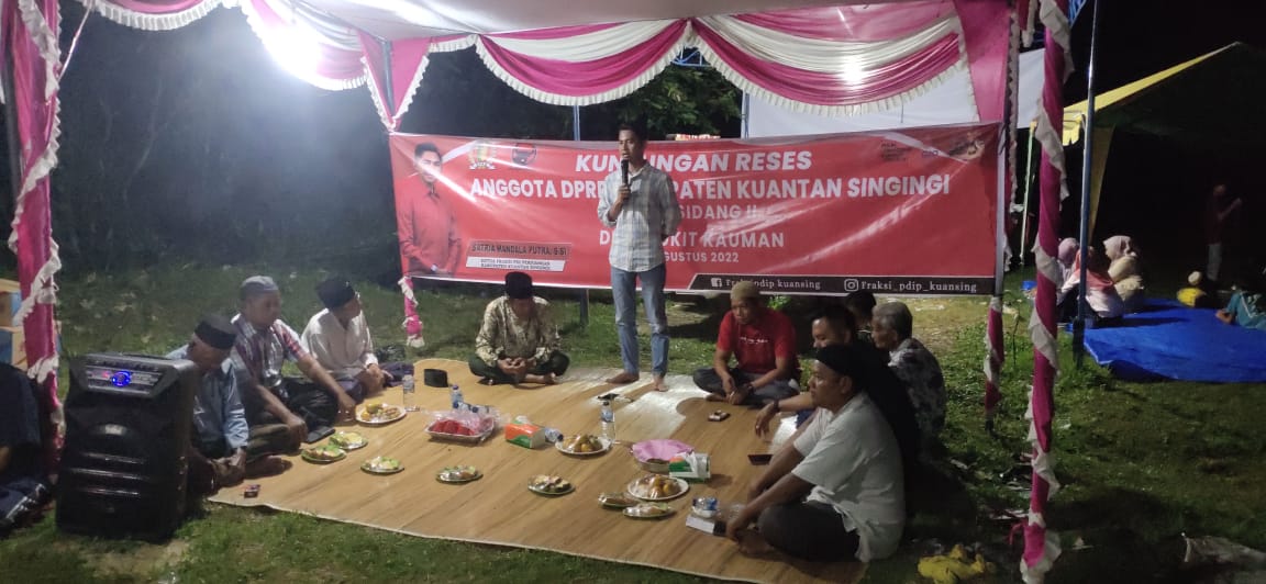 Reses di Bukit Kauman, Anggota Fraksi PDIP Satria Diminta Perjuangkan Infrastruktur 