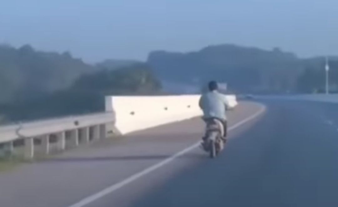 Viral Pengendara Sepeda Motor Masuk Tol Permai, Ini Penjelasan Hutama Karya