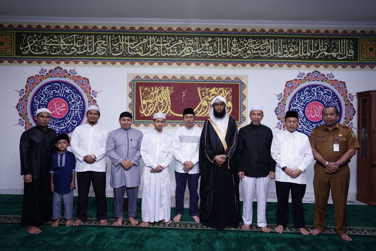 Silaturahmi Dengan Syekh Dari Yaman Gubri Dorong Lahirnya Generasi Hafiz Quran di Riau