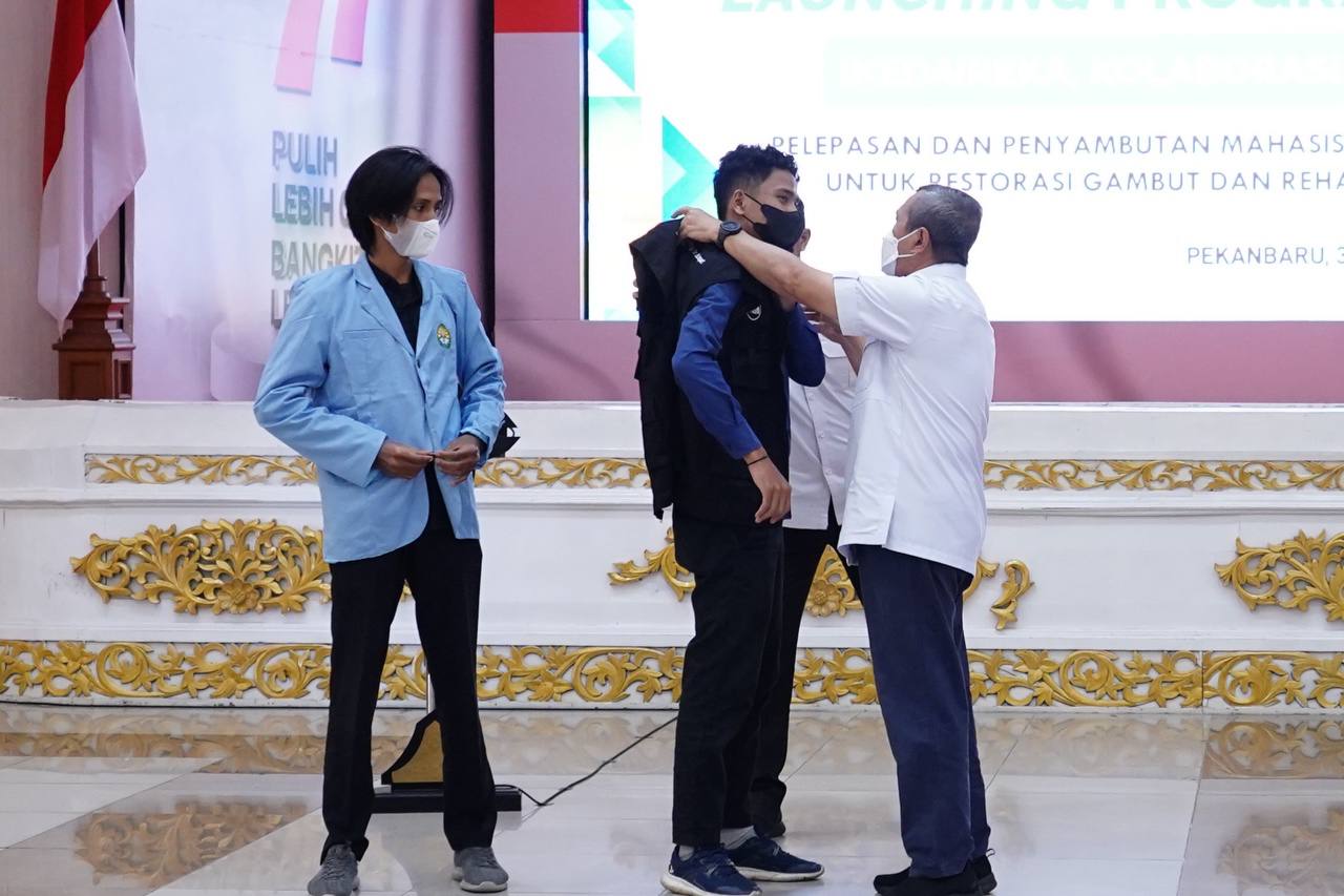 Restorasi Gambut, Gubri dan BRGM Launching Program Kedai Kopi Riau