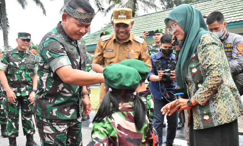 Ke Kampar, Jenderal Dudung Jalankan Perintah Panglima Andika