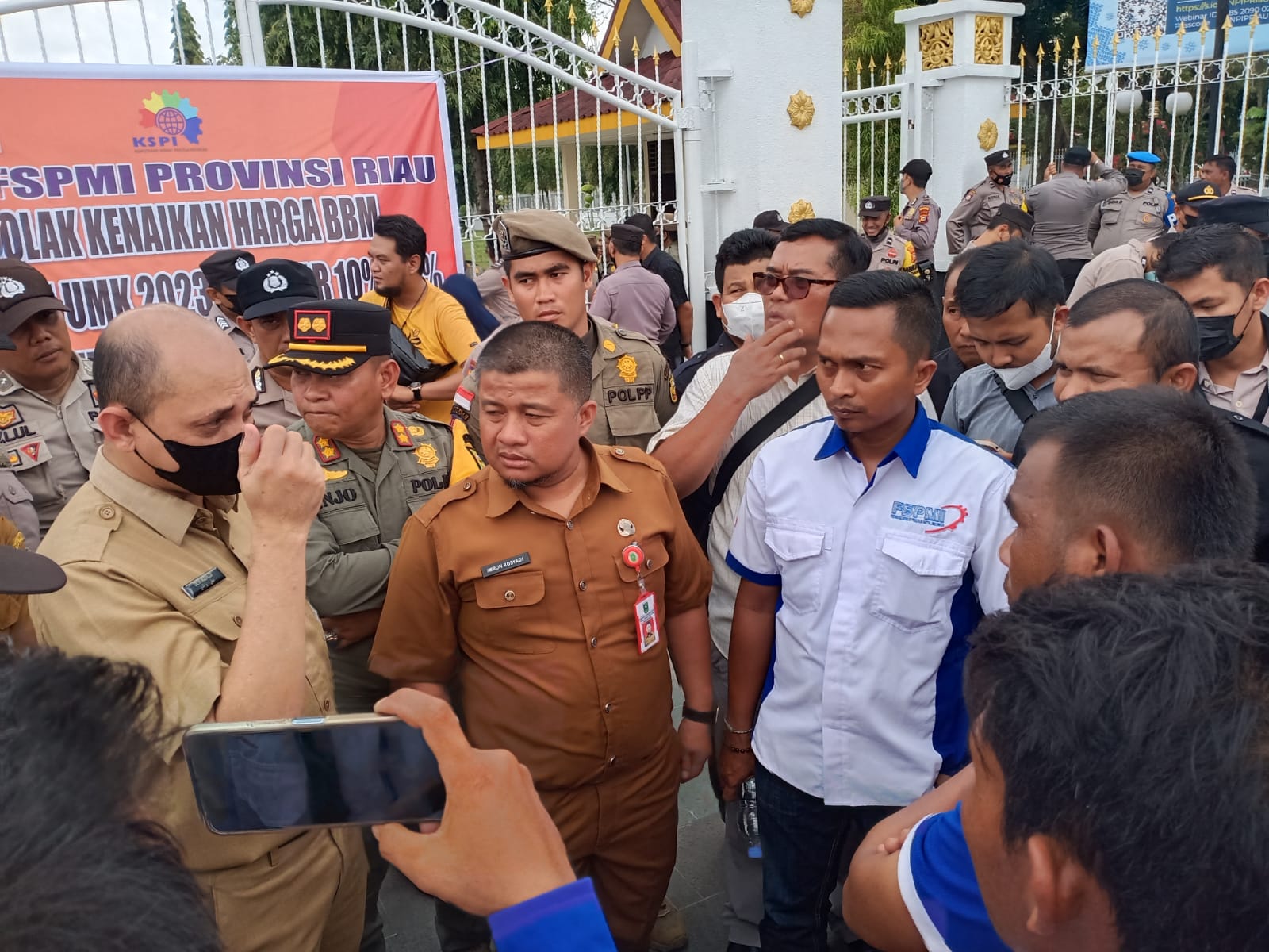 Harga BBM Naik, Massa PSPMI Tuntut Kenaikan UMK Hingga 13 Persen