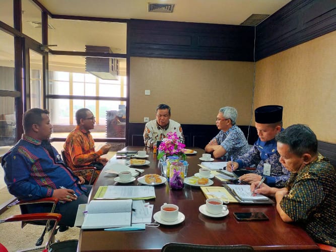 Sekdaprov Riau Terima Kunjungan Kanwil I Komisi Pengawas Persaingan Usaha