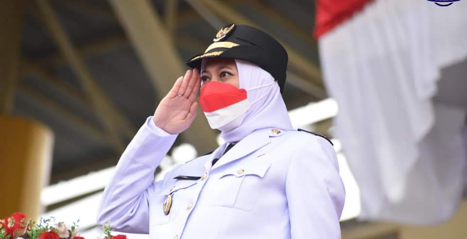 Berlangsung Khidmat, Bupati Inhu Rezita jadi Inspektur Upacara HUT RI Ke-77 