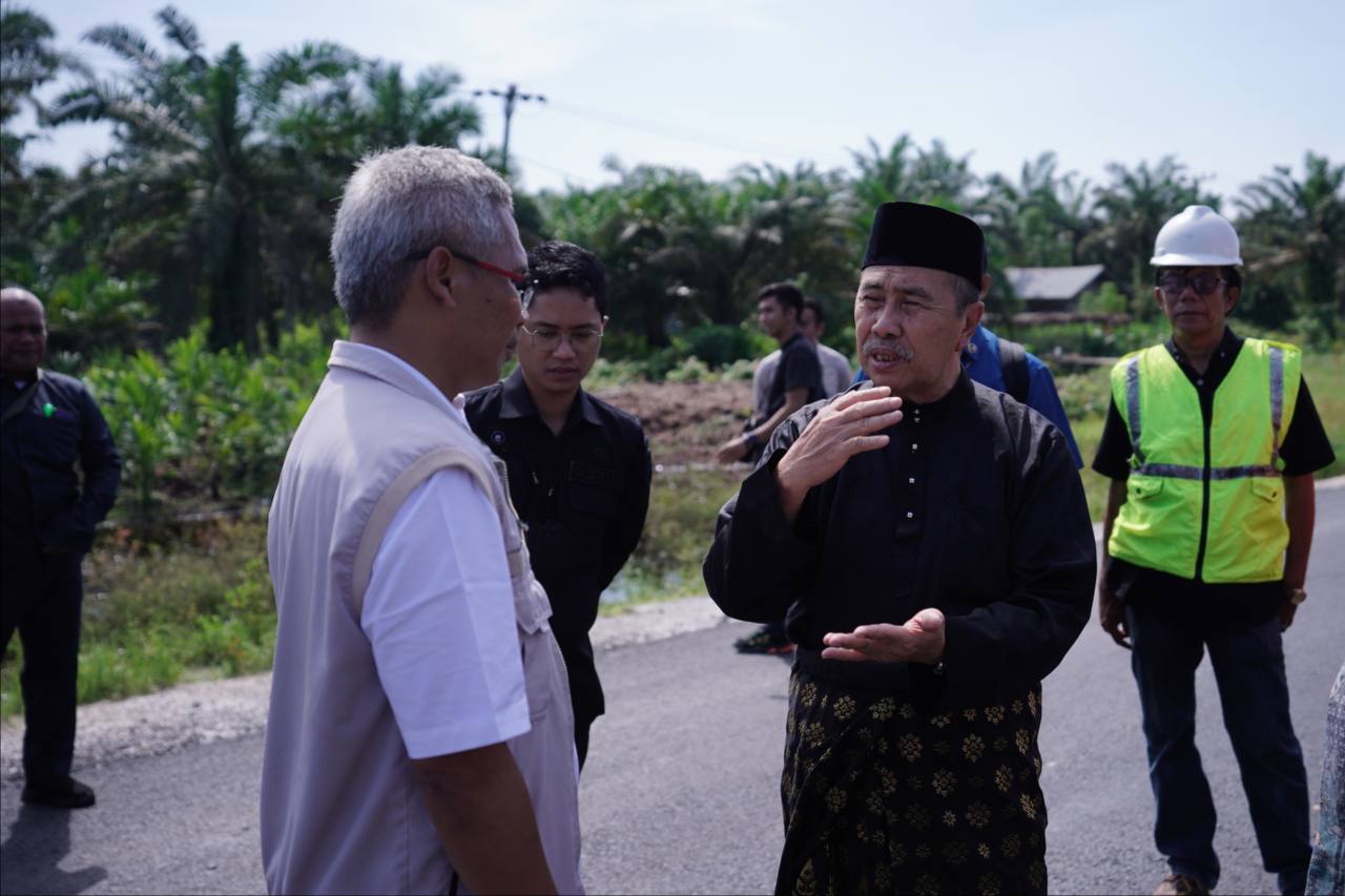 Gubri Desak Perbaikan Jalan Sei Pakning - Teluk Masjid - Simpang Pusako Disegerakan 