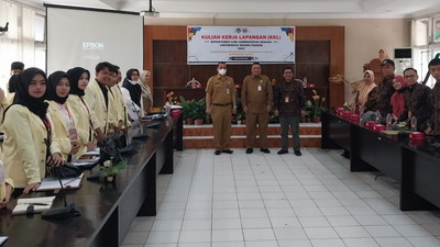 Dikunjungi Mahasiswa UNP Sumbar, Kadis LHK Riau Paparkan Program Riau Hijau