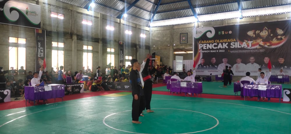 Hentikan Pesilat  Pekanbaru, Atlet Tuan Rumah Ari Angga Prayoga Pastikan Diri Maju ke Semi Final 