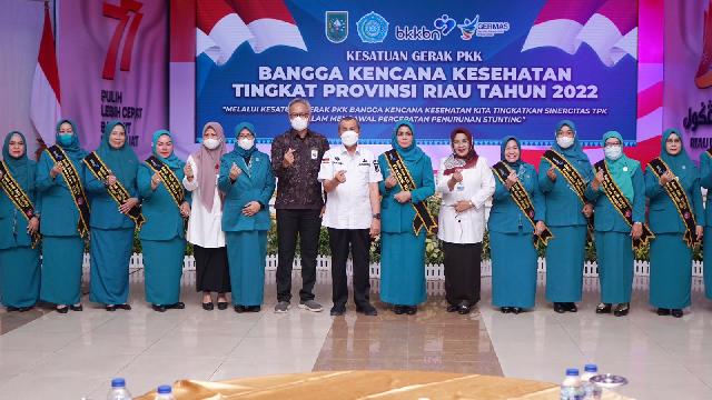 Ketua TP PKK Inhil Hj Zulaikhah Wardan Dikukuhkan sebagai Bunda Asuh Stunting