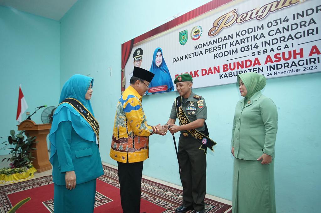 Bupati HM Wardan Kukuhkan Dandim 0314/Inhil sebagai Bapak Asuh Anak Stunting