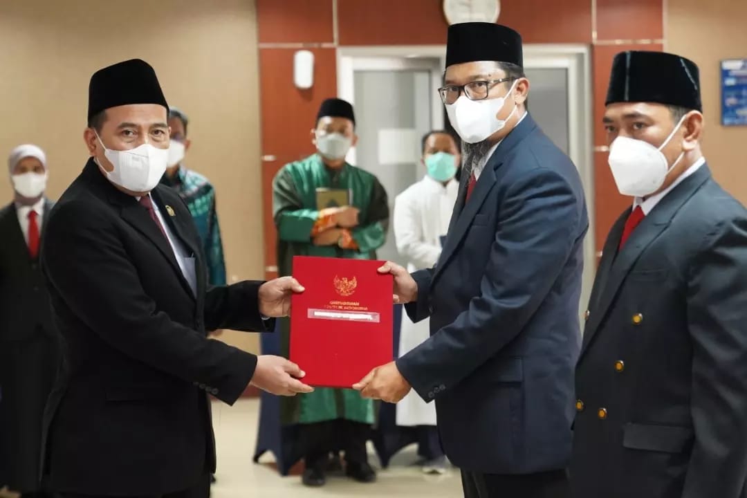 Gantikan Ahmad Fitri, Bambang Pratama Dilantik Jadi Kepala Ombudsman Riau