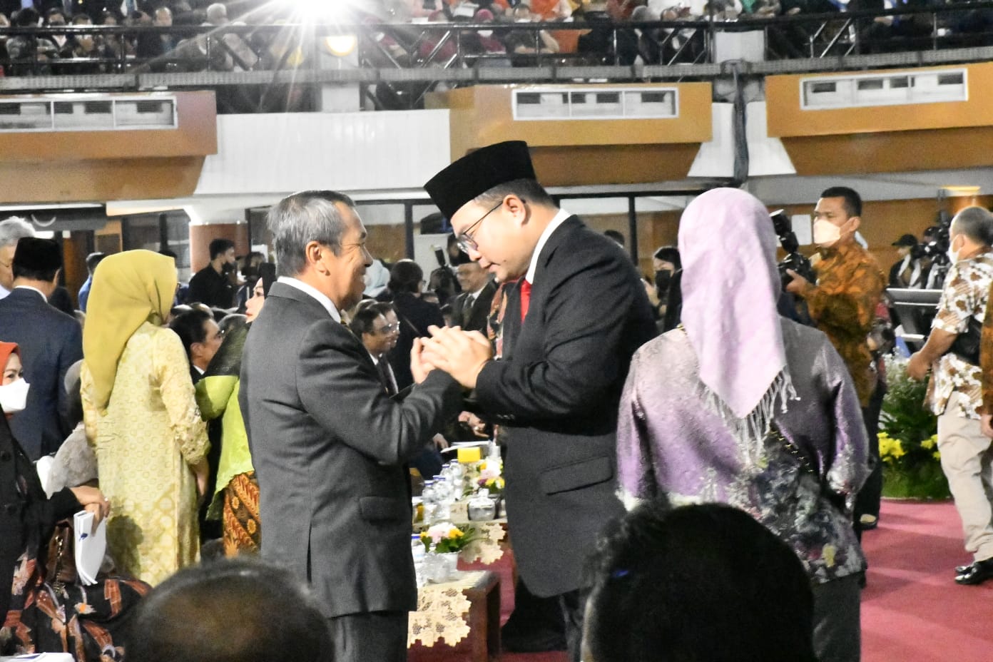 Gubernur Syamsuar Hadiri Pelantikan Rektor IPB