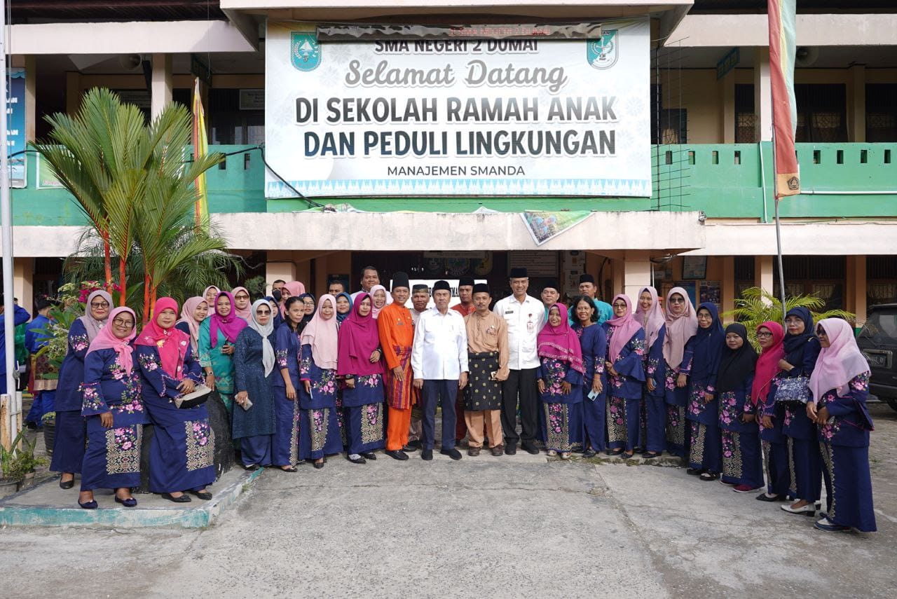 Pimpin Apel di SMAN 02 Dumai, Gubri : Selamatkan Anak dari Pengaruh Negatif Gadget