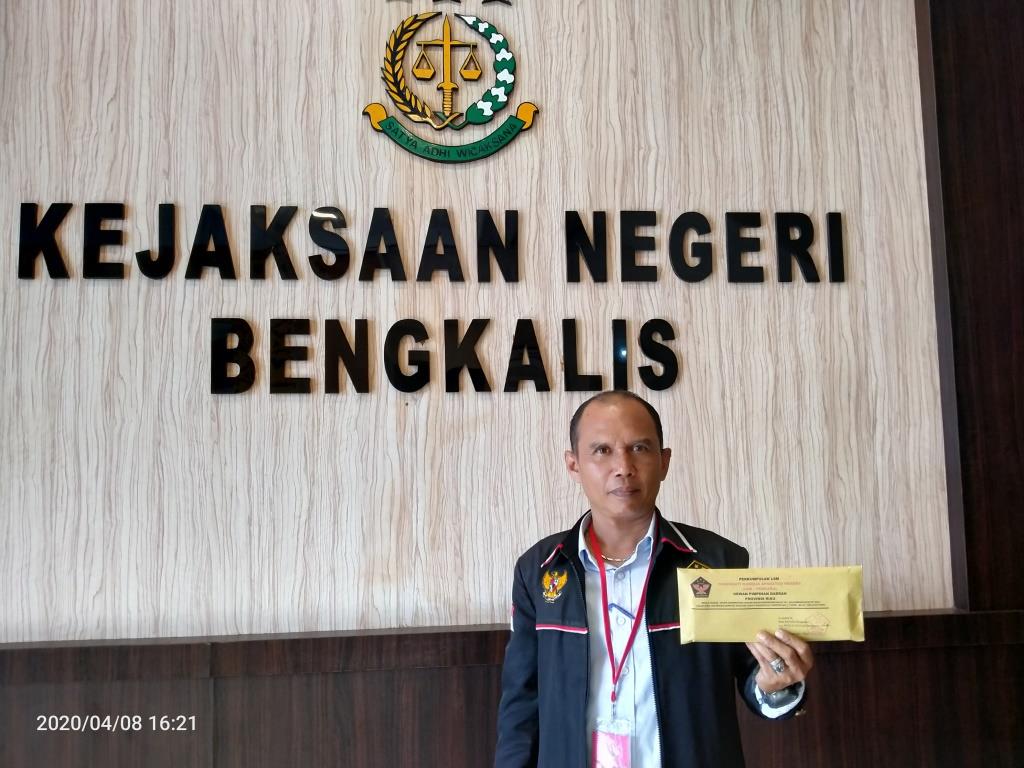 Dugaan Penyimpangan  Bankeu Desa Deluk Dilaporkan LSM ke Kejari