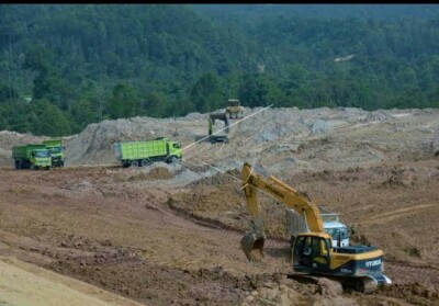 Uang Makan Tak Dibayar Sejak 2018, Puluhan Sopir Truk Protes ke Perusahaan Tol Pekanbaru-Dumai