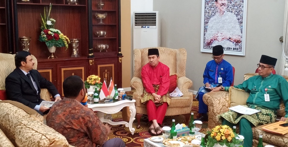 Tawarkan Potensi Kelapa, India Tertarik Bangun Pabrik CPO di Riau