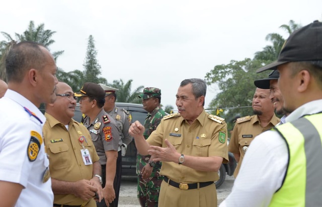 Tindak Lanjut Arahan Presiden, Gubri Segera Kumpulkan Camat se-Riau