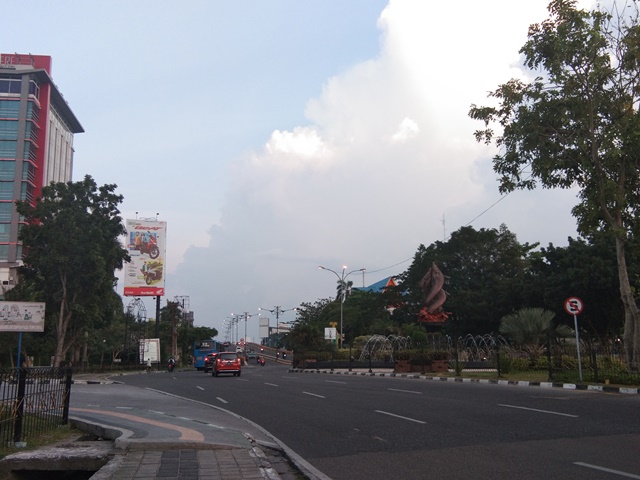 Mulai Lirik Opsi Karantina Wilayah, Hamdani Minta Stok Sembako dan Masyarakat Miskin Jadi Prioritas