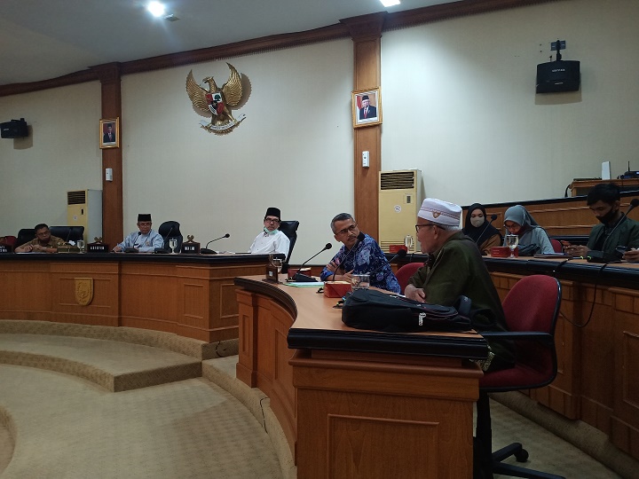 Tokoh Kuansing Klarifikasi Konflik Warga dan PT Duta Palma