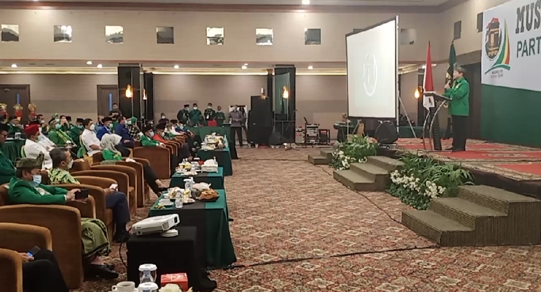 Ketua Umum PPP Rayu Syamsuar Ikut Besarkan PPP, Jaminannya Dukungan 2024