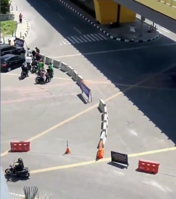 Tekan Mobilitas Warga Hingga 30 Persen,  Penyekatan Jalan di Pekanbaru Berlanjut