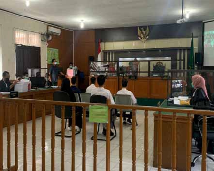 Mantan Bendahara Pengeluaran Kuansing Ungkap Aliran Dana pada Bupati Andi Putra Dalam Sidang Mursini