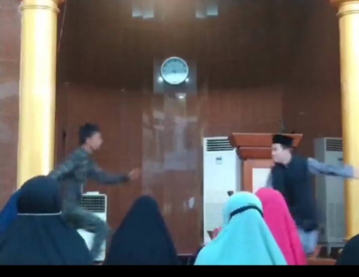 Ustad Abu Syahid Chaniago Diserang OTK saat Mengisi Ceramah di Batam