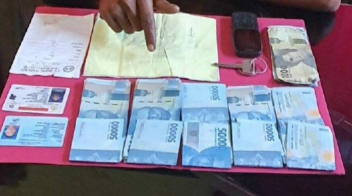 Gelapkan Satu Truk Buah Sawit, Warga Tri Manunggal Diseret ke Kantor Polisi