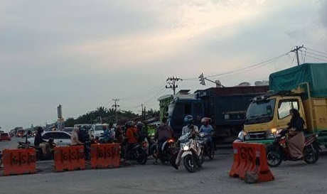 Rawan Macet, Pemprov Bangun Fly Over di Simpang Garuda Sakti - HR Subrantas 