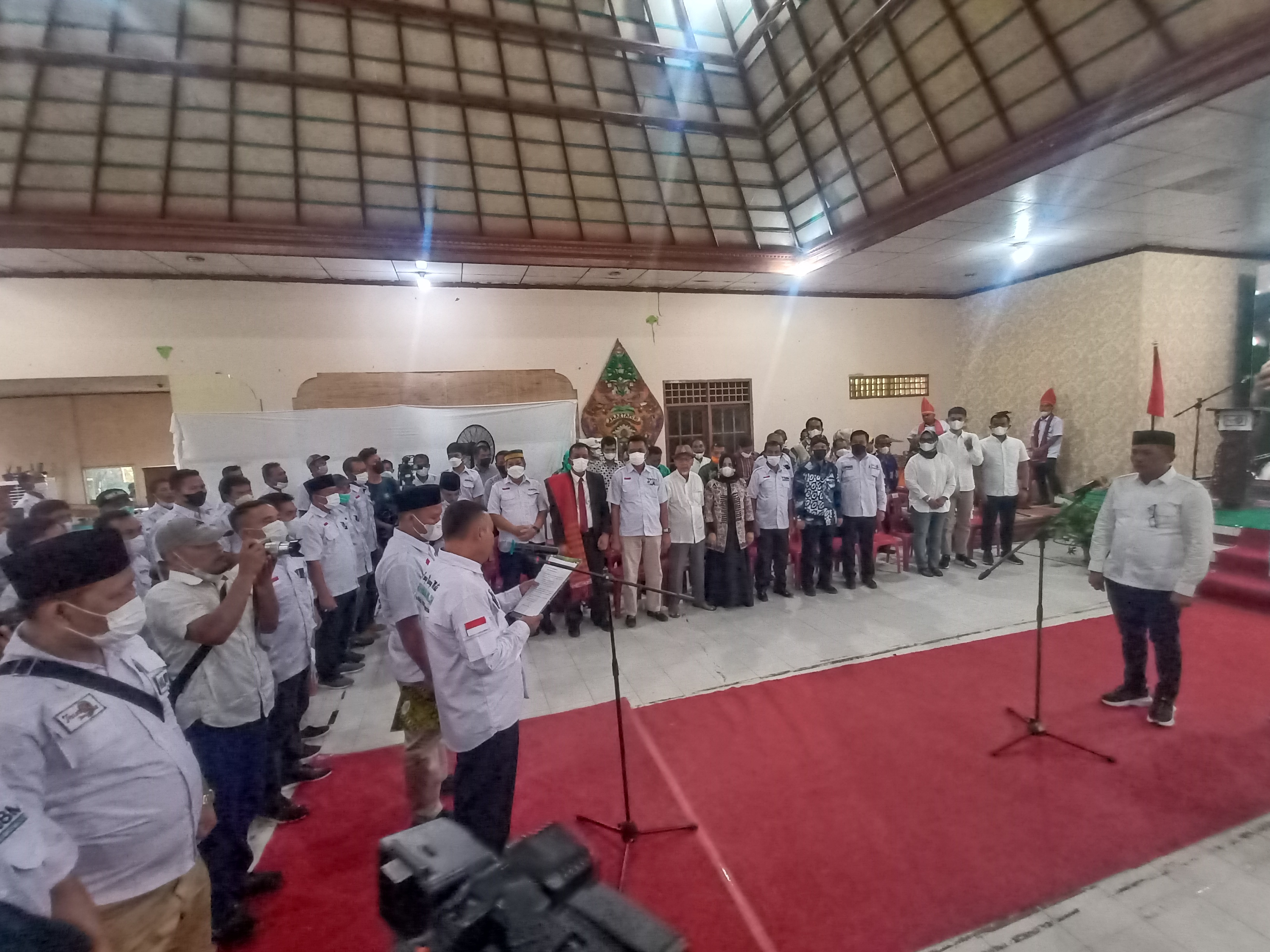 Maju Pada Pilgubri 2024, M Adil Lantik Tim Pemenangan di Pekanbaru