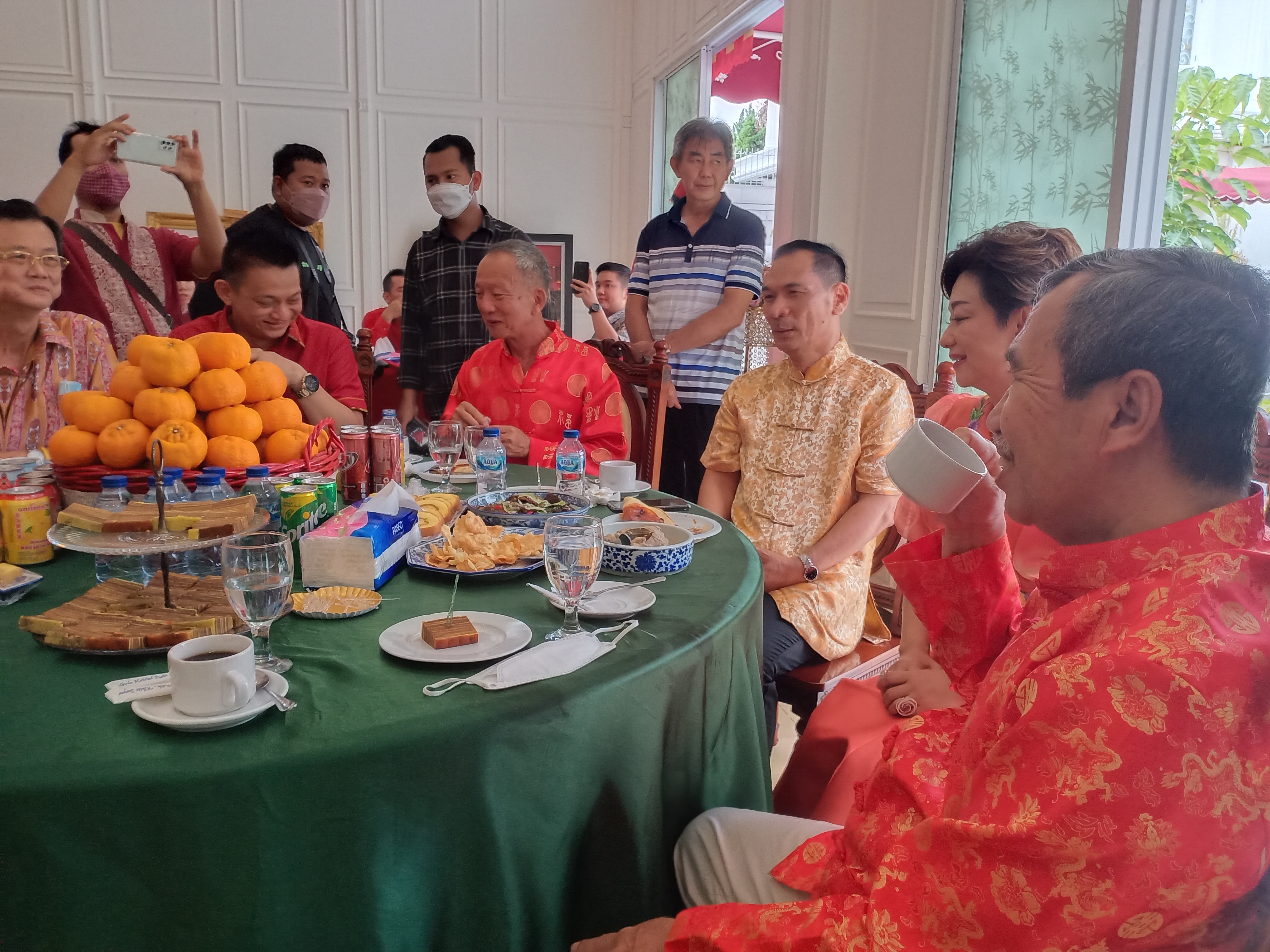 Meriahkan Imlek, Gubri Silaturahmi ke Rumah Tokoh Masyarakat Tionghoa