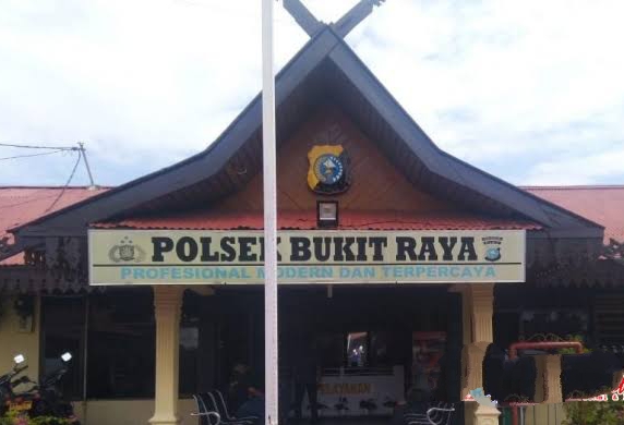 Patroli Blue Light, Polsek Bukit Raya Tertibkan Belasan Sepeda Motor