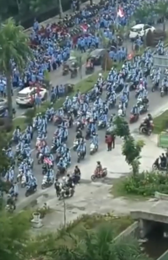 Ribuan Mahasiswa Se-Riau Tuntut Stabilkan Harga dan Tolak Perpanjangan Jabatan Jokowi