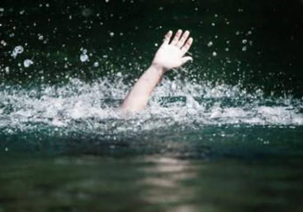 Tiga Pelajar di Rohul Tenggelam Saat Berenang di Sungai Sosa