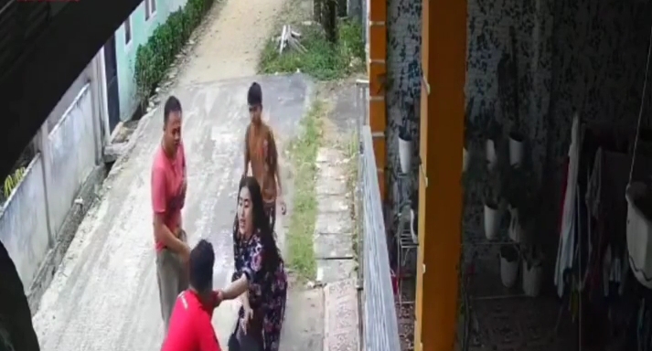 Seorang OTK di Pekanbaru Nekat Tusuk Polisi di Depan Rumahnya