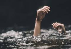 Diduga Terpeleset Saat Swafoto, Seorang Pelajar Tenggelam di Sungai Siak